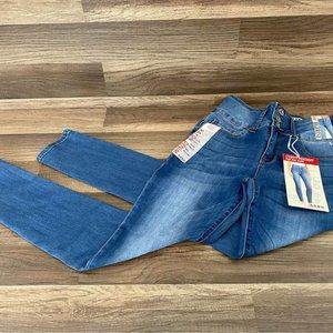 S.O.N.G. Curvy 10" High Rise Skinny Ankle Jeans